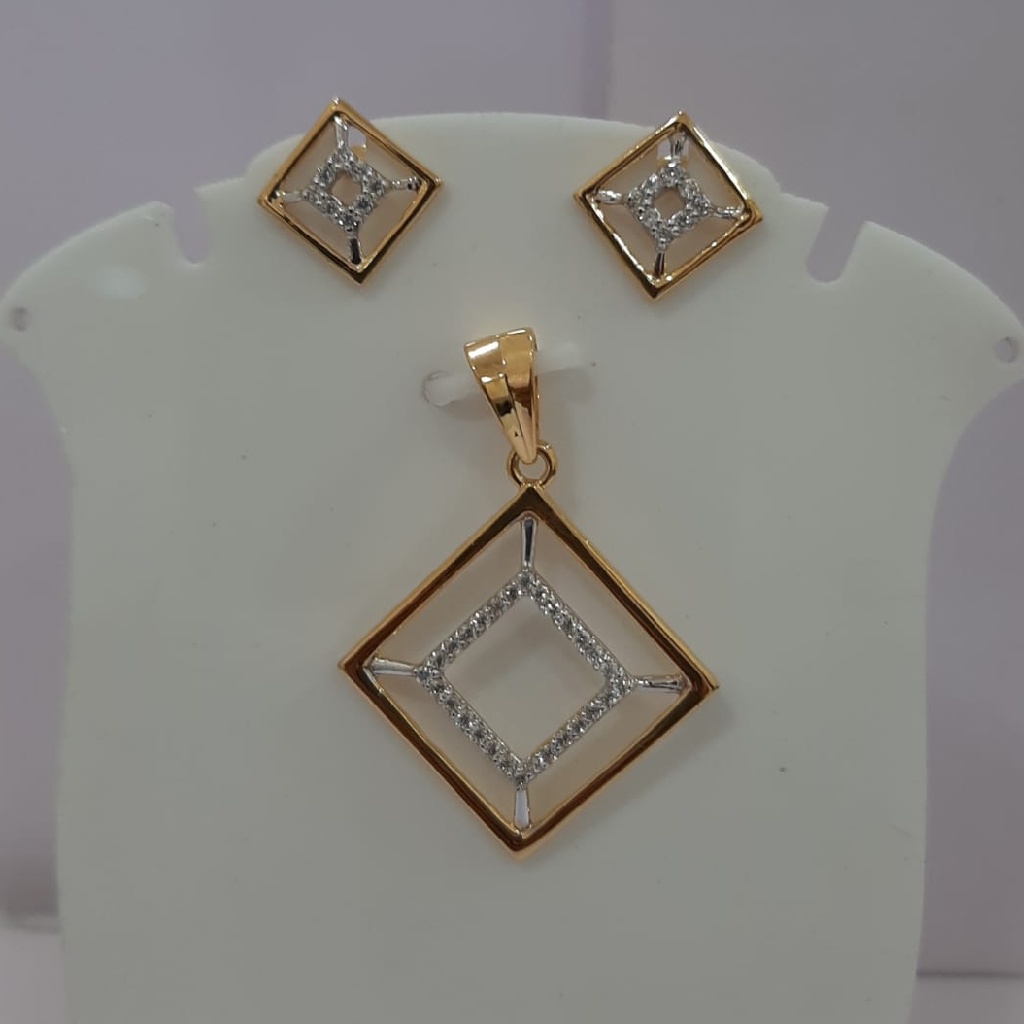 22k gold diamond Square shape pendent set