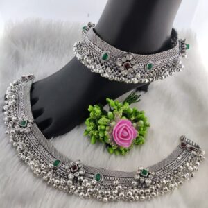 Silver ladies antique kundan payals