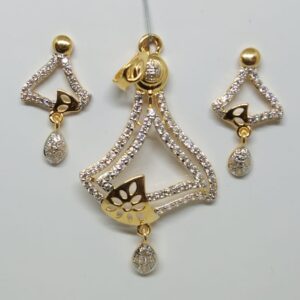 916 Gold CZ Classic Pendant Set