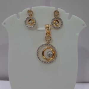 22k gold diamond round unique pendant set