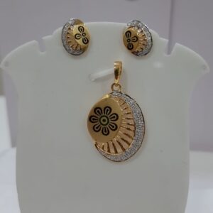 916 gold black Flower with diamond pendent set