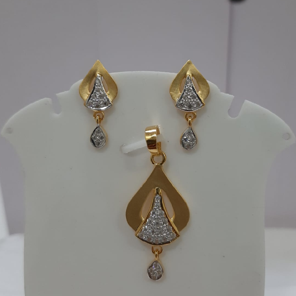 22k gold diamond simple design pendent set