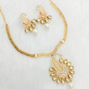 Pure silver kundan necklace for ladies with earnings in gold polish