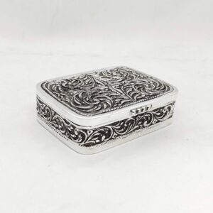 Hallmarked silver box for gifting in antique fine carvings by puran