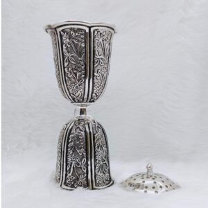Pure silver peekdaan in antique nakashi by maanniya
