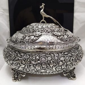 925 pure silver dry fruit box (pandan) in deep carvings pO-147-09