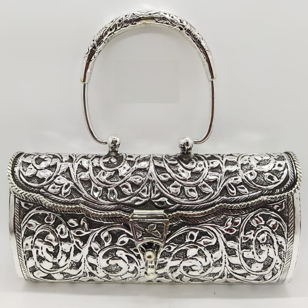 925 pure silver ladies clutch With Handle in fine nakashii pO-164-07