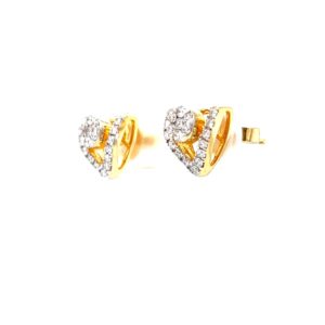Pressure set with v shape line stud in premium quality diamonds