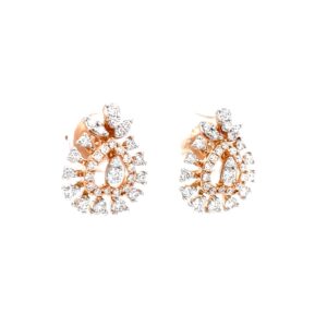 Heart with three prong setting in rose gold diamond stud