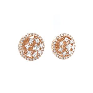 Star shaped diamond stud with a round bracket with princess cut