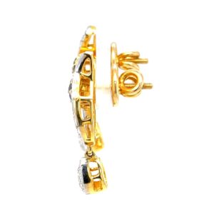 Earrings with a small drop in black & white diamonds 7top157