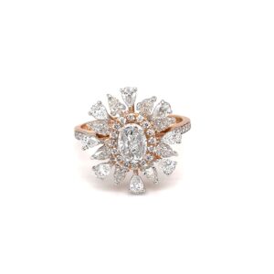 Beautiful fancy ring with pie cut & pear shape diamonds