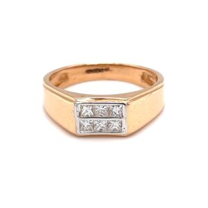 Princess cut diamonds used in classic design for gents ring