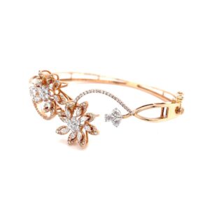 Pulchra Two Flower Bracelet in Rose Gold With Delicate Stems