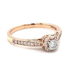 Pressure Set with Cushion Shaped Border Diamond Ring 0LR160