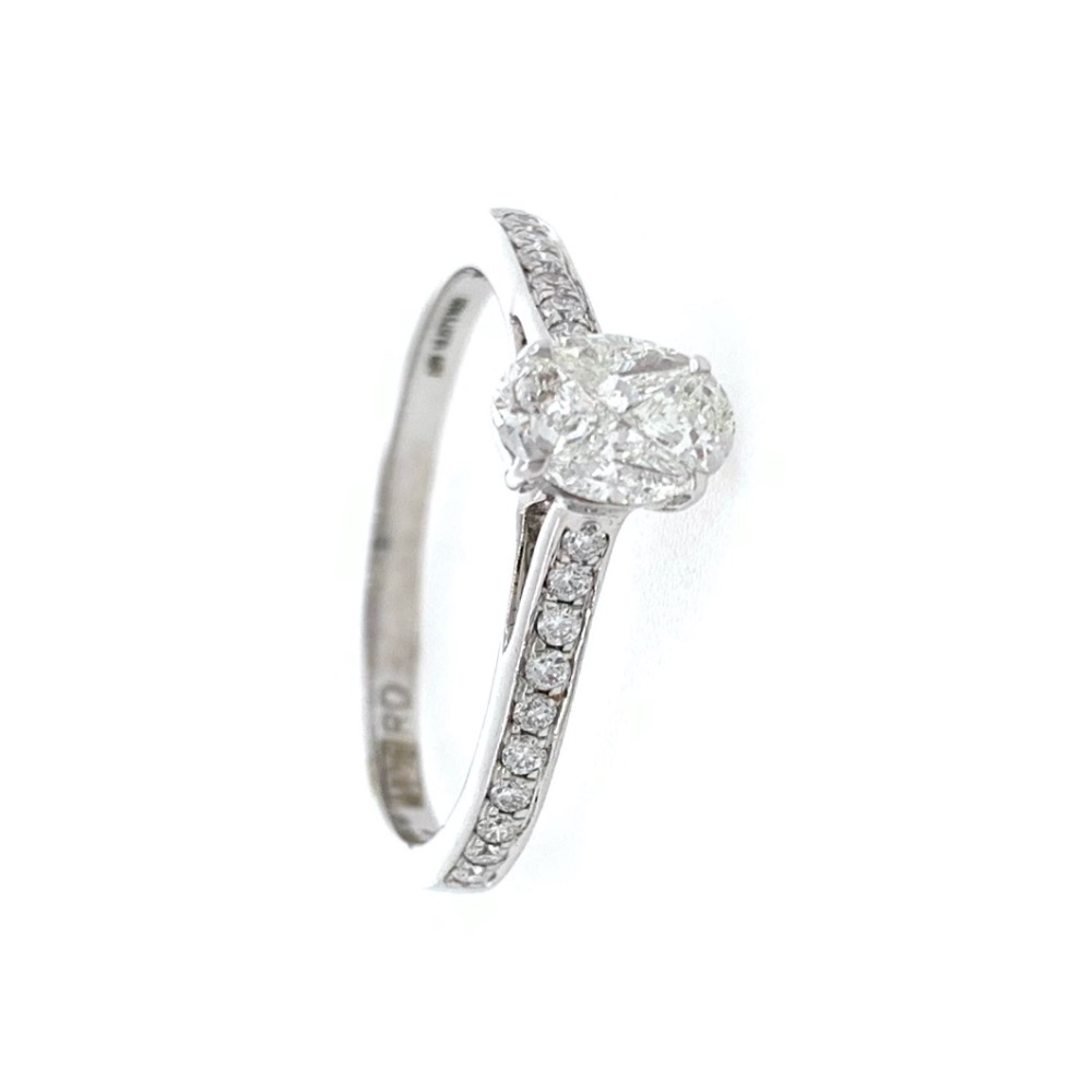 Oval Shaped Pie Cut Diamond Engagement Ring in 18k White Gold - VVS - VS - FG - 2.210 grams - 0.38 carat - 0LR43