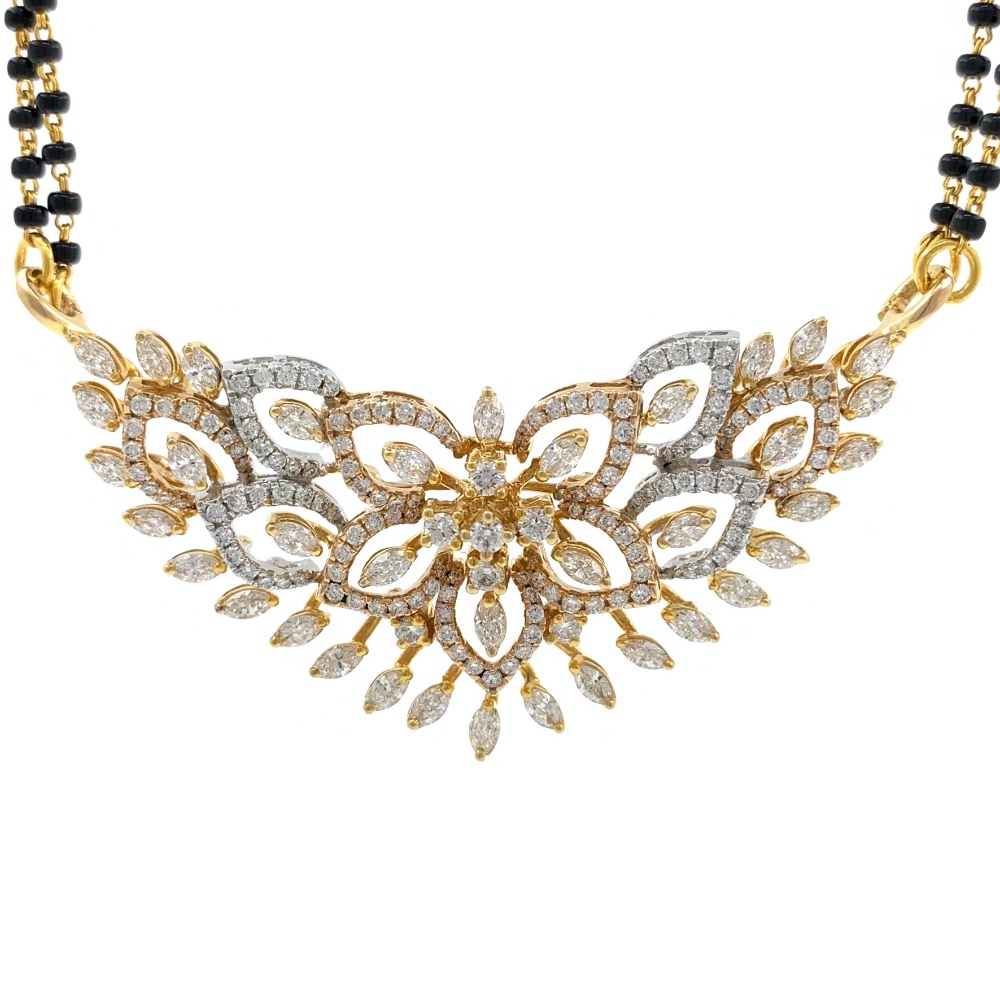 Etourdissante Tanmaniya with Floral Design in the Centre using Fancy Shaped Diamonds in 18k Three Tone Gold - 2.38 carats - 11.040 grams - 8DHP28 - Image 2