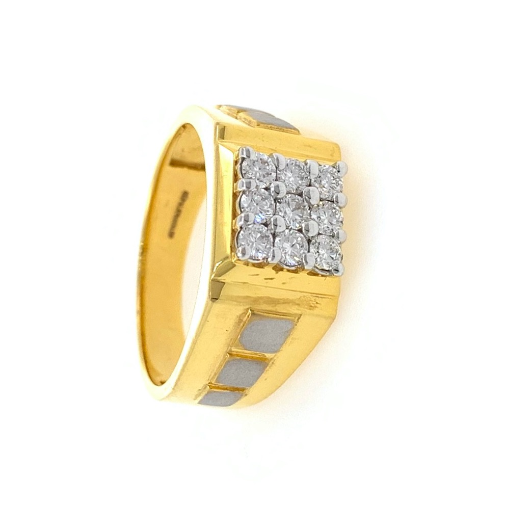9 diamond with 3 squares gents ring in 18k yellow gold 0gr2