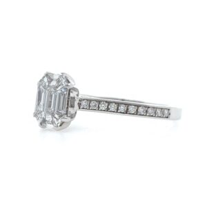 18kt / 750 White Gold Classic Emerald Cut Solitaire Diamond Ring for Ladies 9LR323