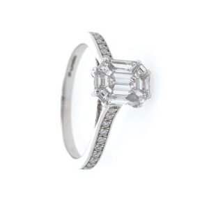 18kt / 750 White Gold Classic Emerald Cut Solitaire Diamond Ring for Ladies 9LR323