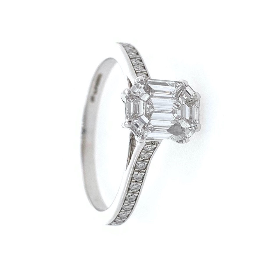 18kt / 750 White Gold Classic Emerald Cut Solitaire Diamond Ring for Ladies 9LR323