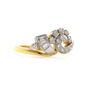 18kt / 750 Yellow Gold Traditional Diamond Ladies Ring 9LR183