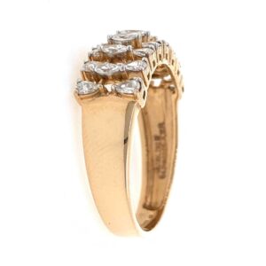 18kt / 750 rose gold fancy band diamond ladies ring 8lr293