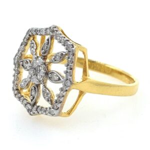 18kt / 750 yellow gold sun inspired diamond ring 8lr292