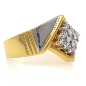 18kt yellow gold contempory handmade kite shaped diamond gents ring 7gr30