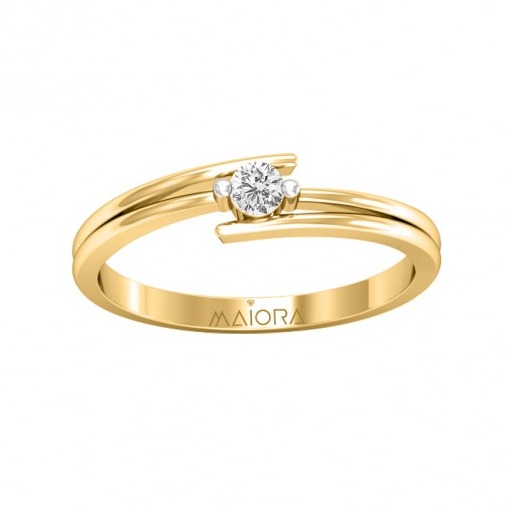 Solitary diamond ring