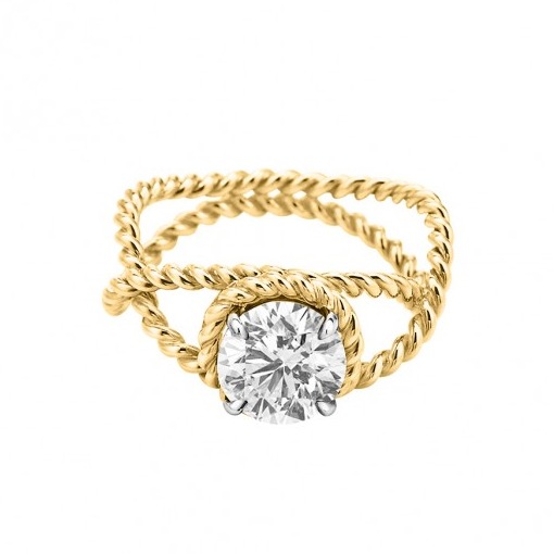 S-twist diamond ring