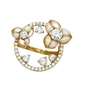 Blossom mother of pearl ring