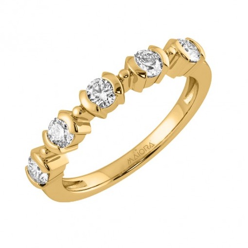 Bella solitaire ring
