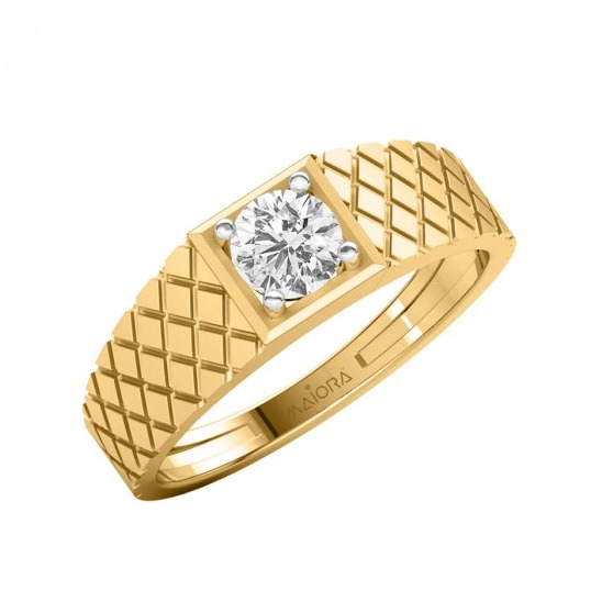 Pirouette solitaire ring