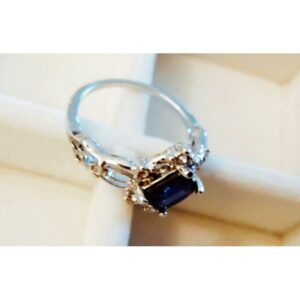 Blue Sapphire 18k White Gold Ring