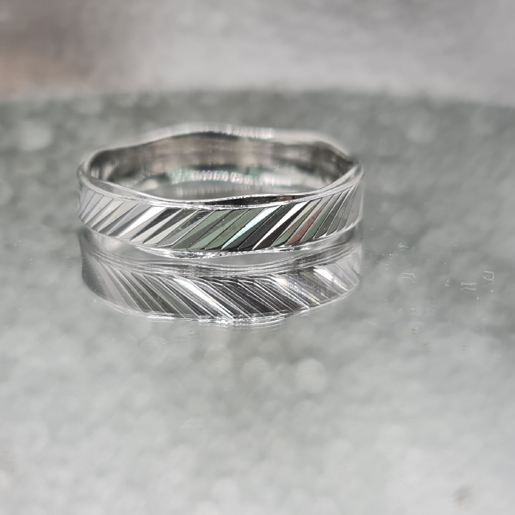 PLATINUM RING