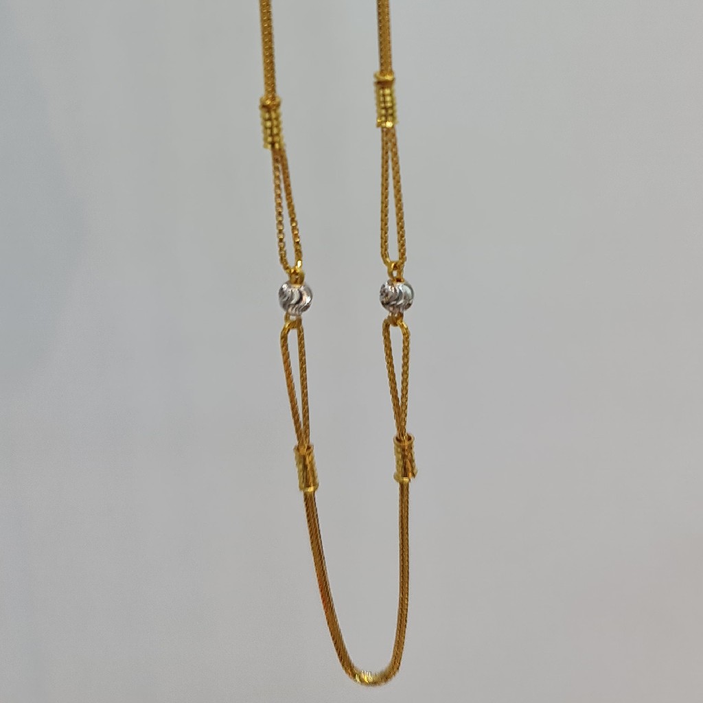 916 Gold hallmark ladies Chain