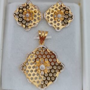 916 Hallmark Fancy Gold Pendant Set