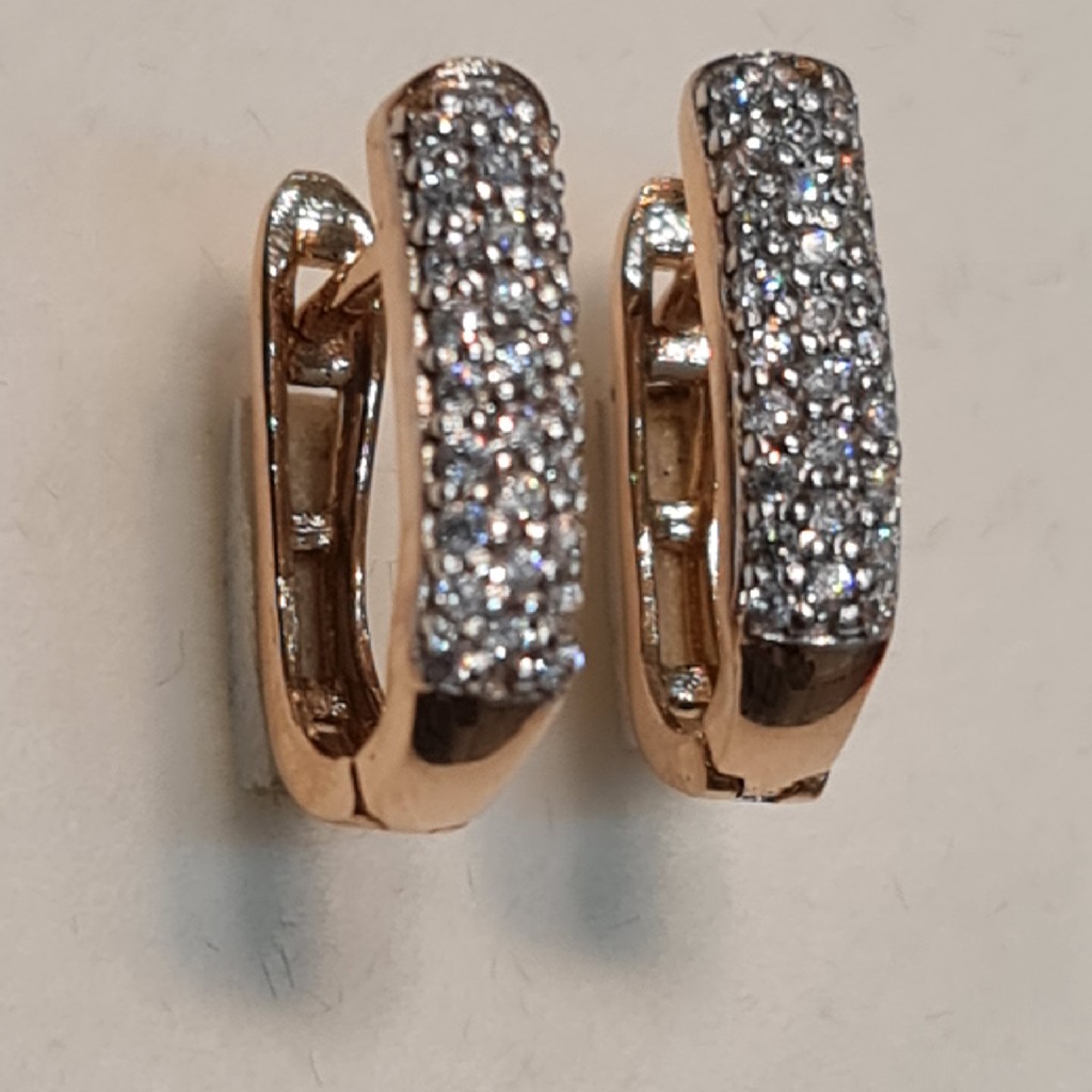 18KT HALLMARK BALI