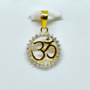 18 KT Hallmark 750 fancy diamond om Pendent