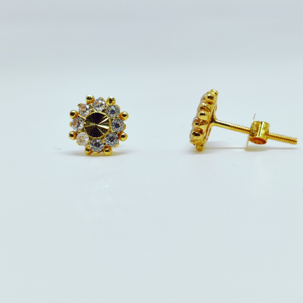 18 KT 750 Hallmark fancy delicate round diamond Ladies Top - Image 2