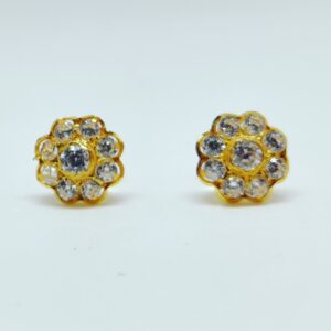 18 KT 750 Hallmark fancy delicate round diamond Ladies Top