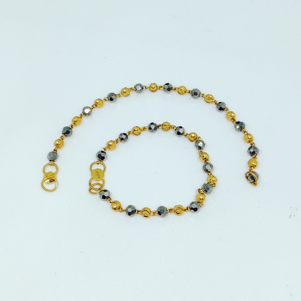 22 KT 916 Hallmark crystal Baby Nazariya