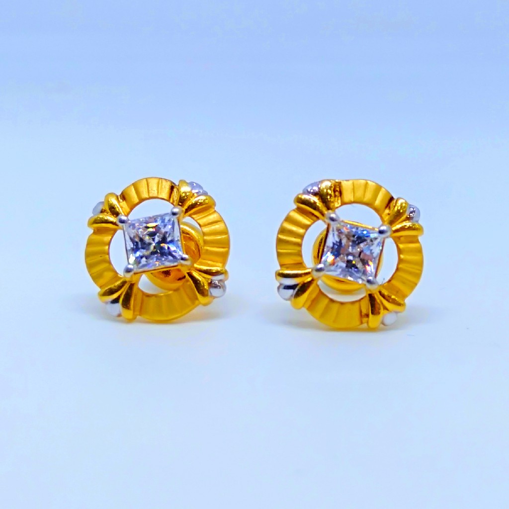 22 KT 916 Hallmark round single diamond Tops