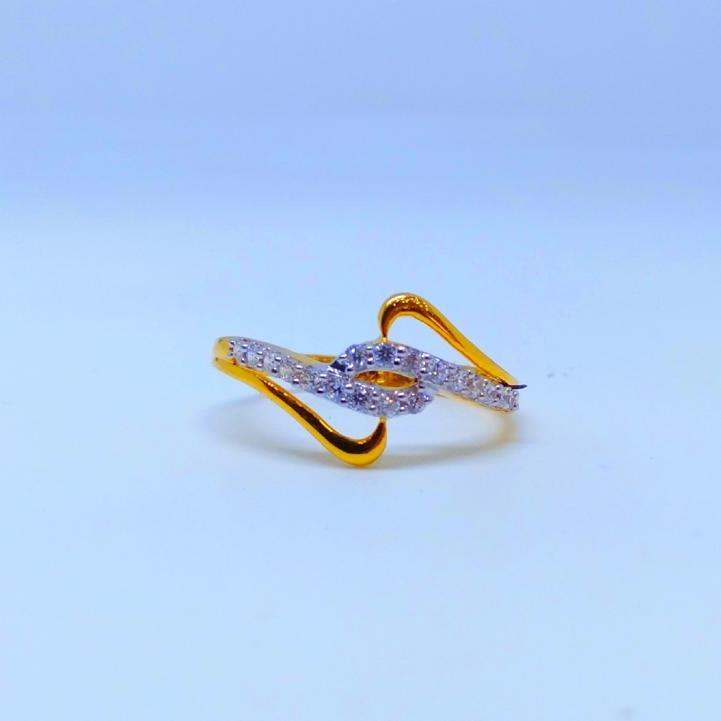 22 KT 916 Hallmark fancy Ladies diamond ring