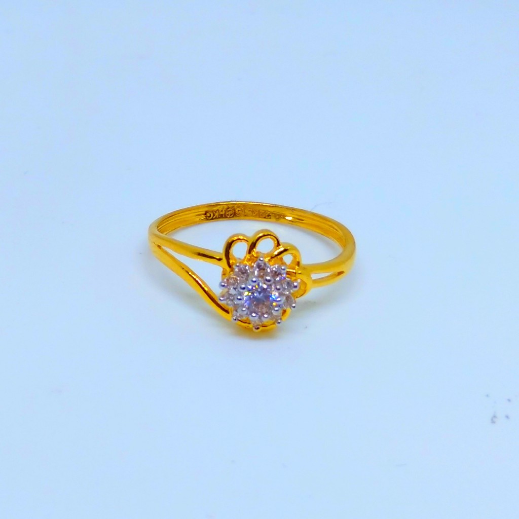 22 KT 916 Hallmark fancy flower diamond Ladies Ring - Image 3