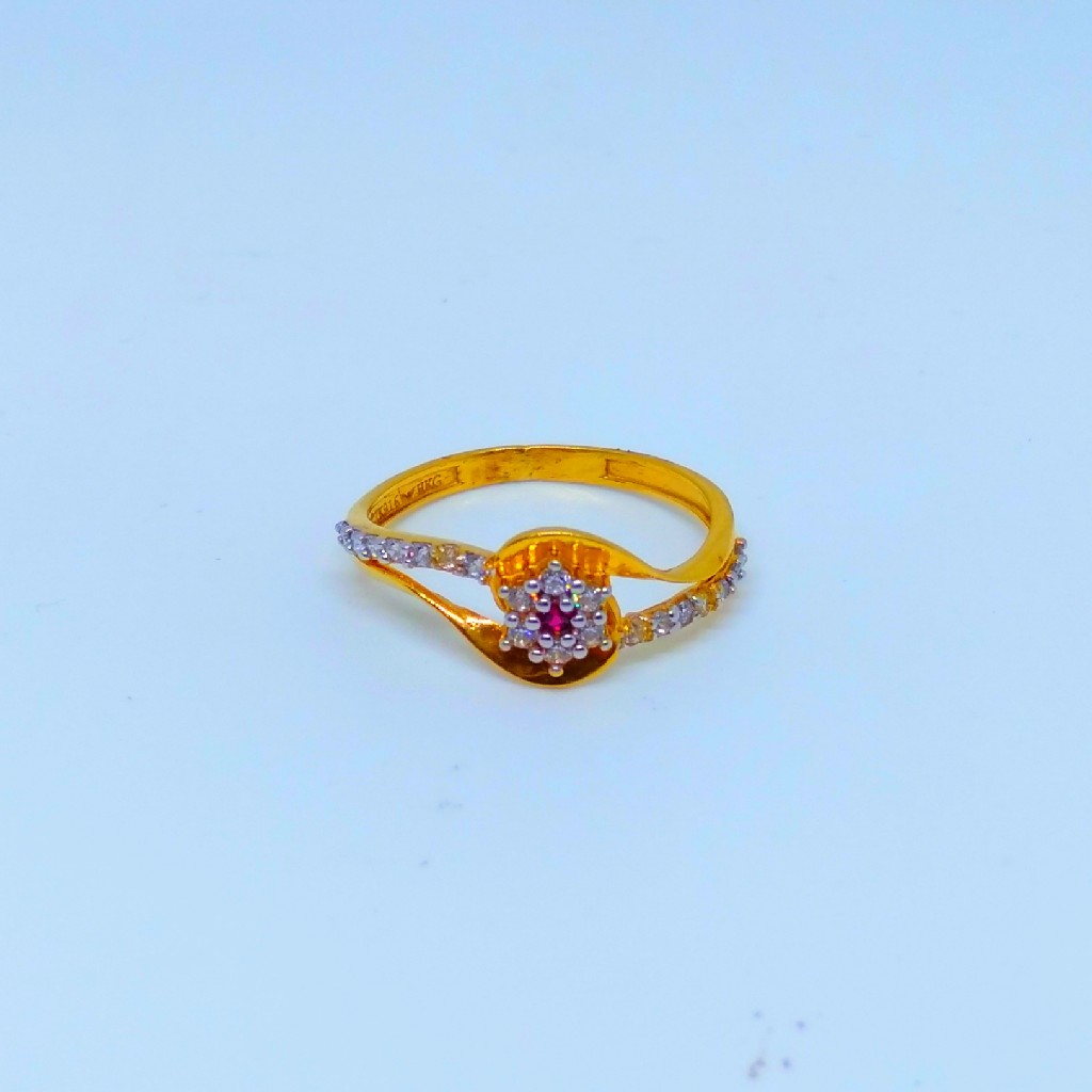 22 KT 916 Hallmark flower diamond Ladies Ring - Image 3