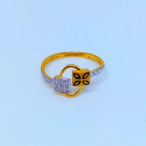 22 KT 916 Hallmark oval shape diamond Ladies Ring