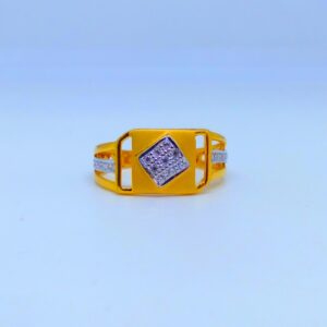 22 KT 916 Hallmark mate rhombus design gents diamond ring