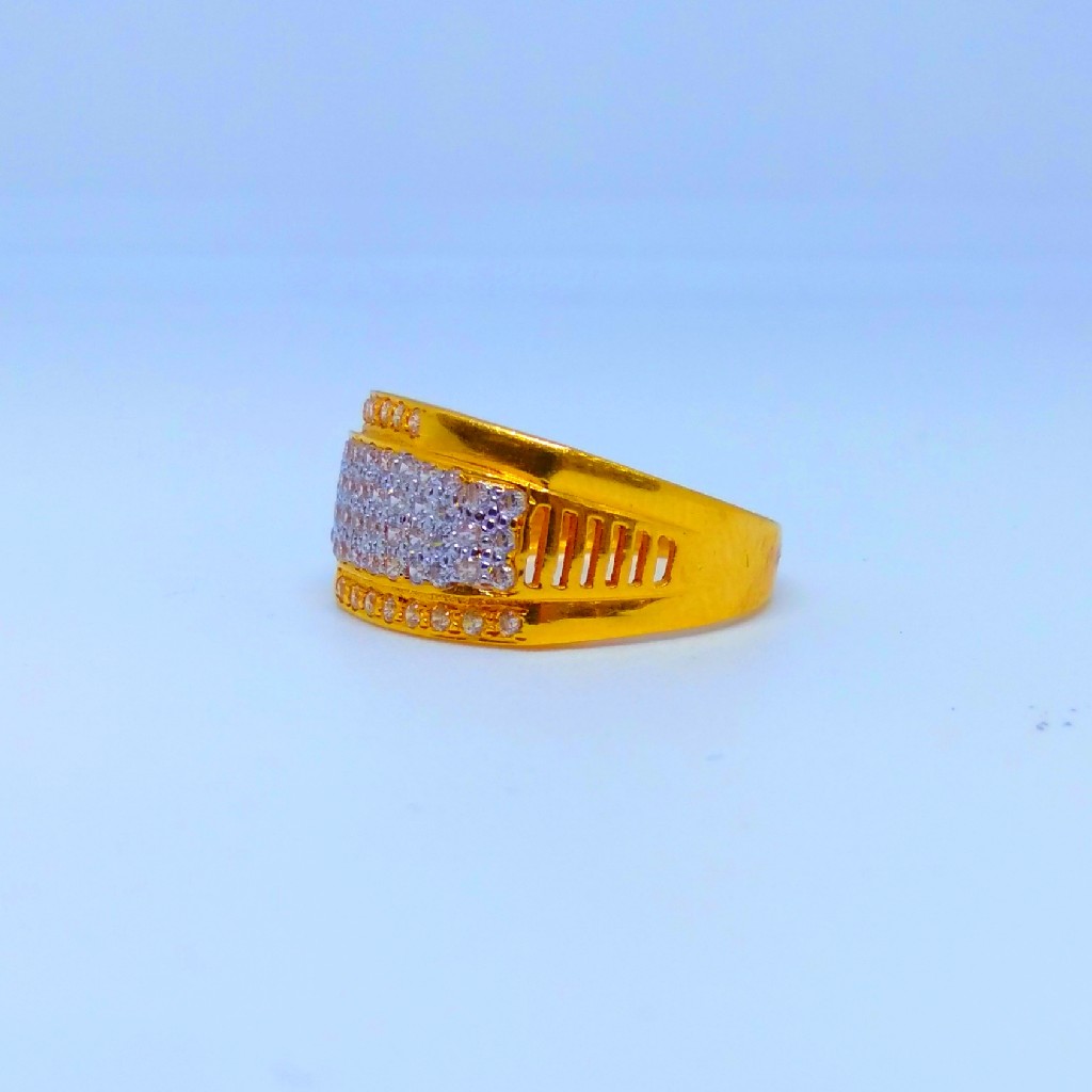 22 KT 916 Hallmark fancy traditional gents ring - Image 2